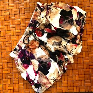 Beautiful Printed Leaf Shorts.